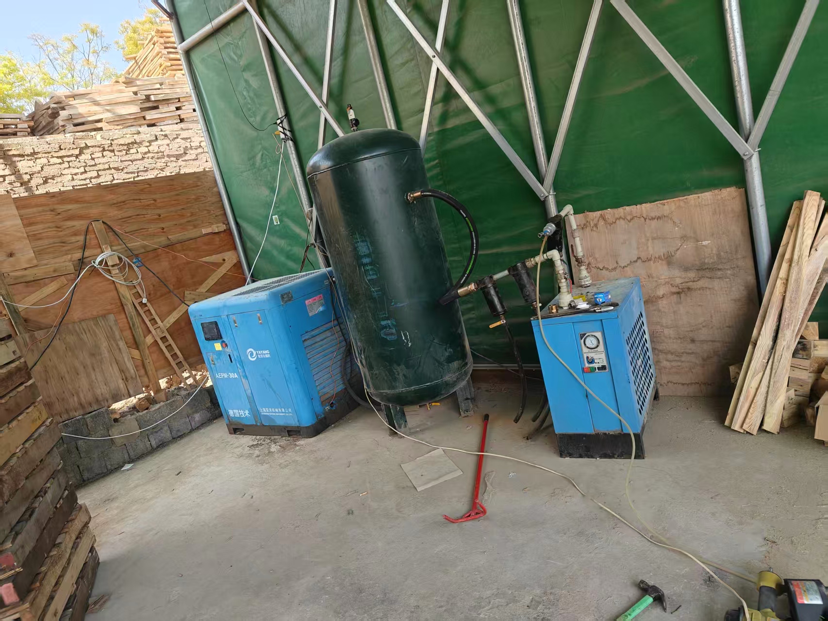 江旺木业生产设备升级